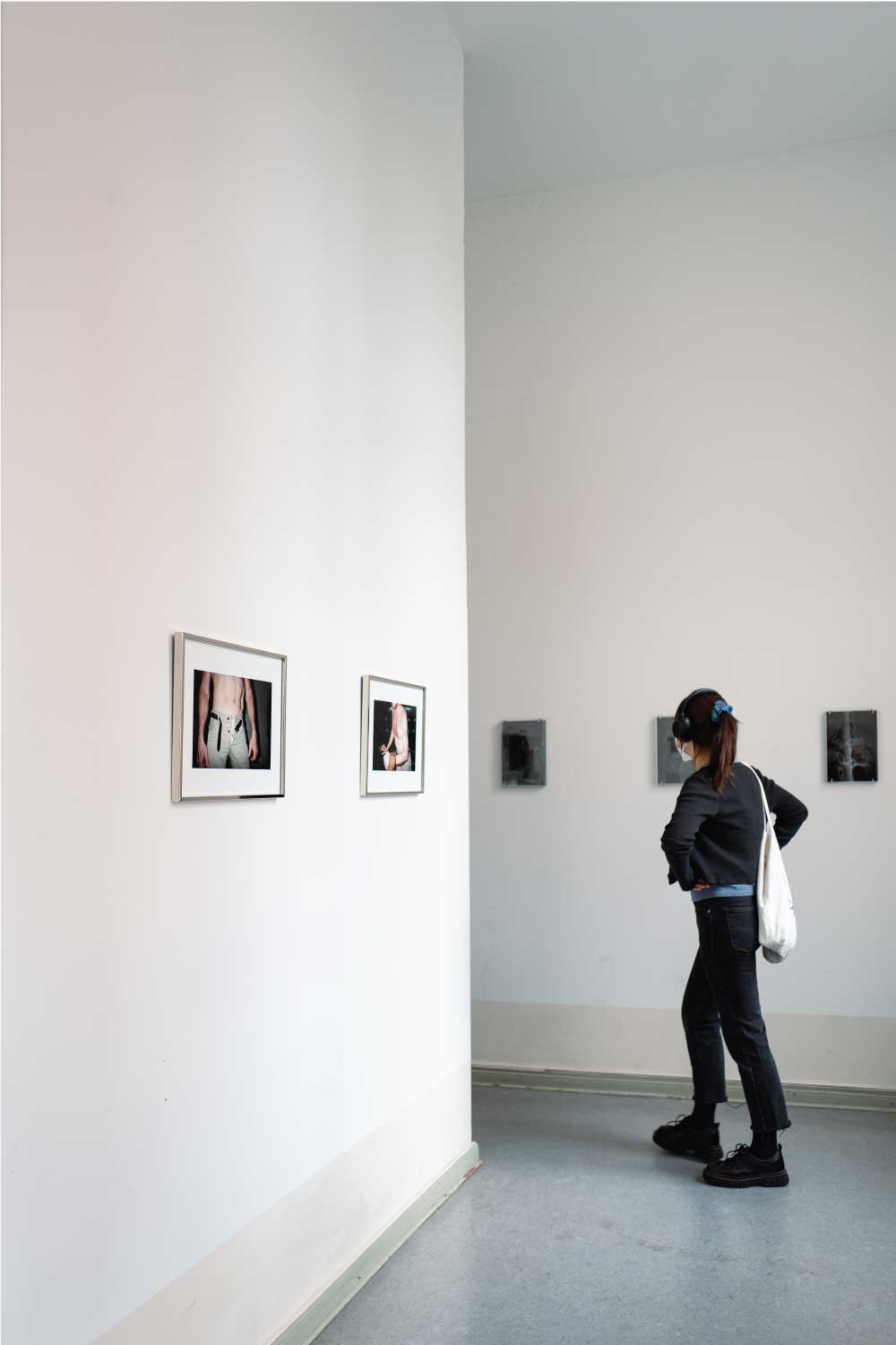 Ausstellungsfläche im Wilmina Hotel Amtsalon für Kunstpräsentation